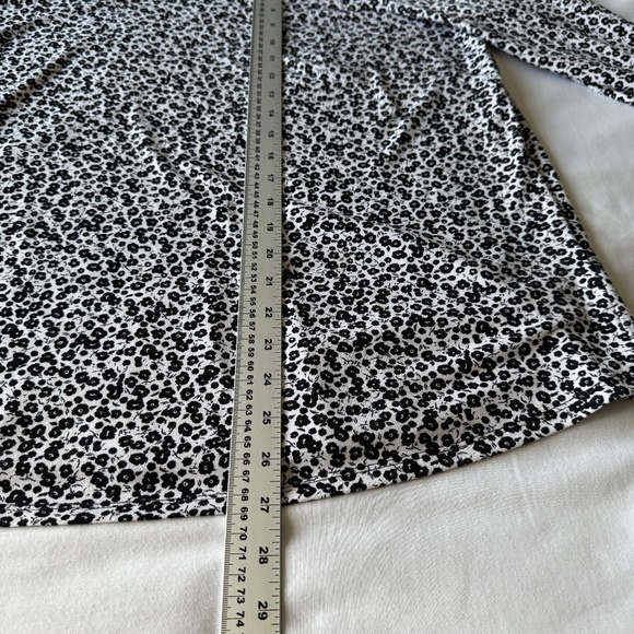 Adrianna Papell 3/4 Sleeve Floral Popover Blouse Black & White‎ Size 2X Office - Picture 11 of 13